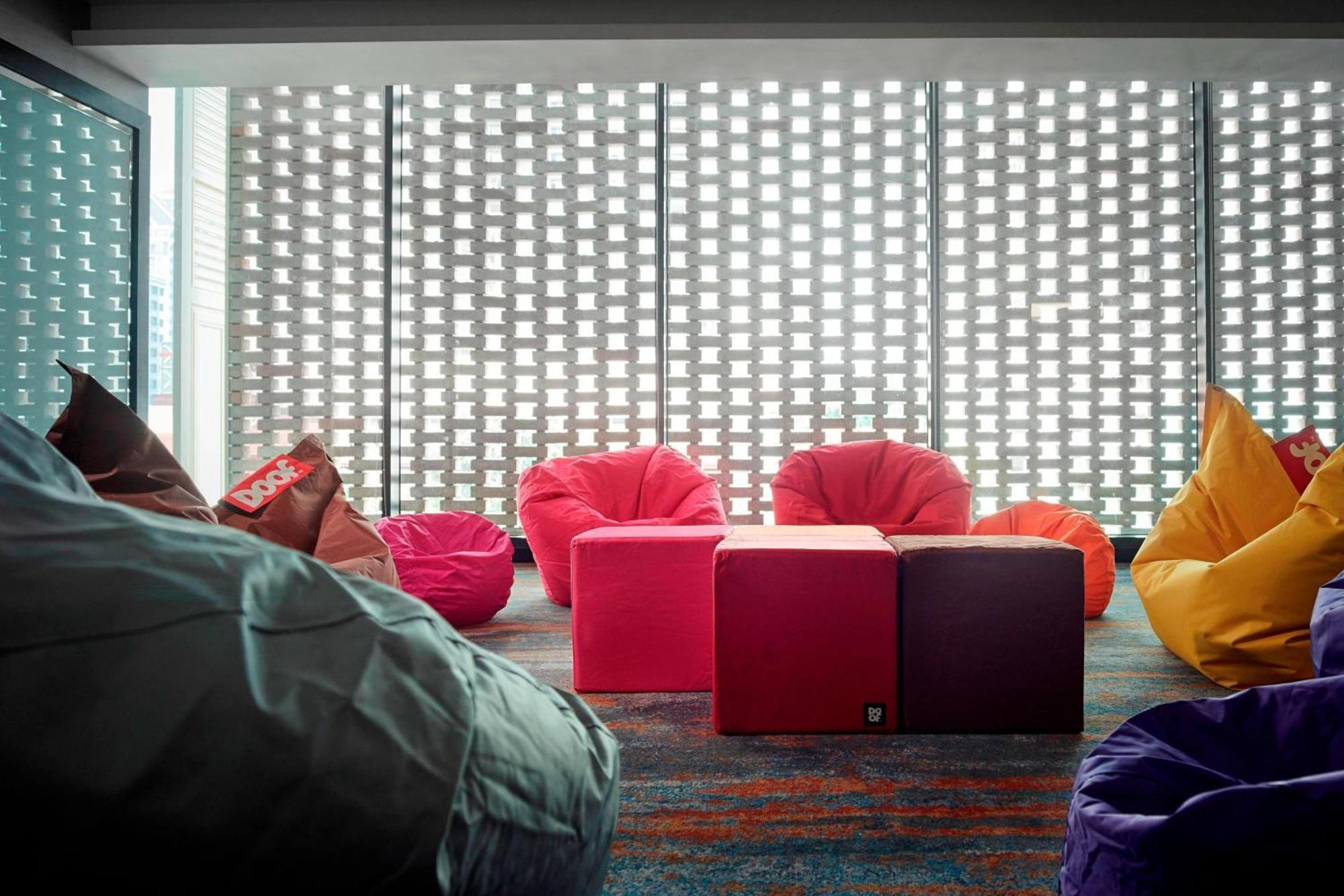 Hotel Stripes Kuala Lumpur, Autograph Collection Eksteriør bilde The library at the University of Westminster