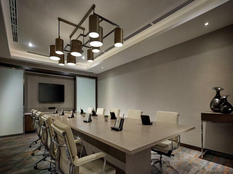 Hotel Stripes Kuala Lumpur, Autograph Collection Eksteriør bilde Boardroom at the Westin Mumbai International Airport